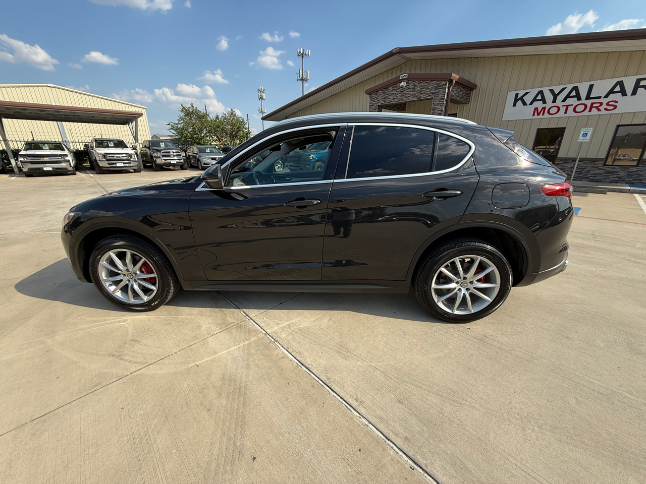 Photo 3 of 2018 Alfa Romeo Stelvio Ti for sale in Houston, TX