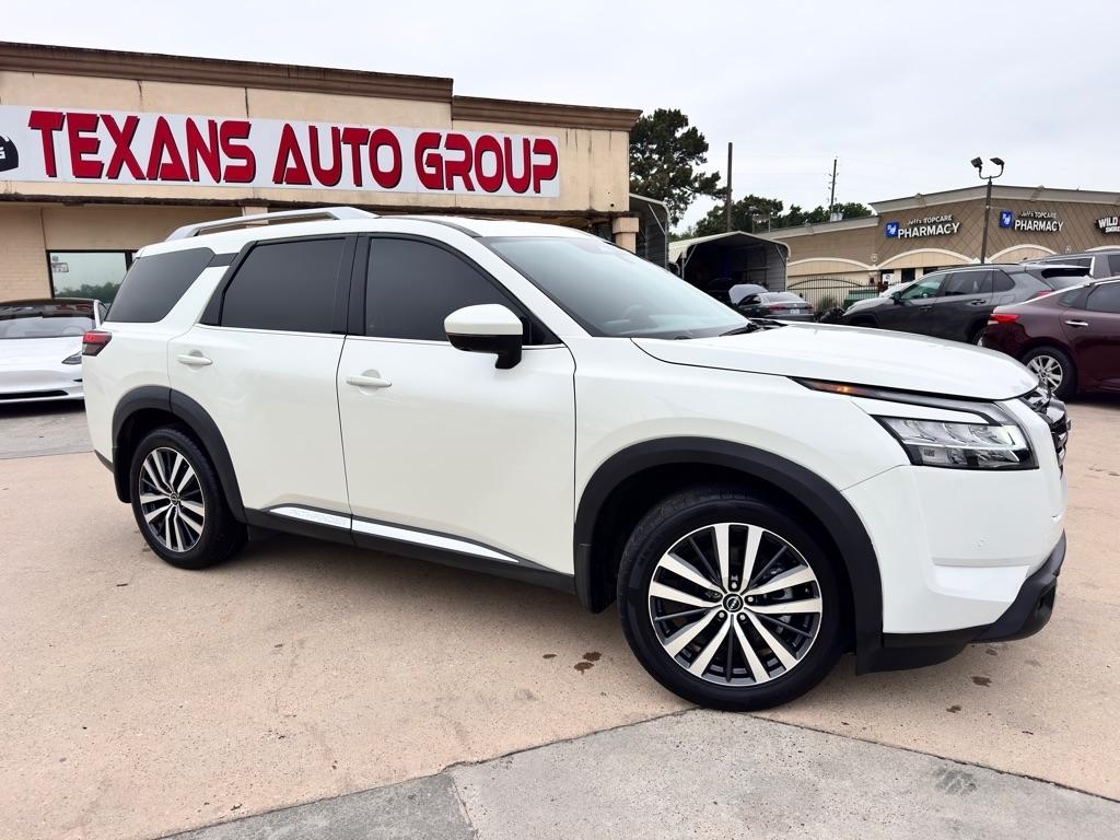 Photo 3 of 2022 Nissan Pathfinder Platinum for sale in Spring, TX