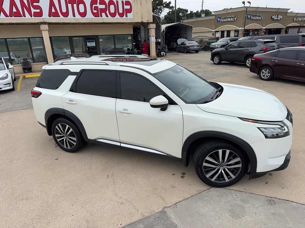 Photo 4 of 2022 Nissan Pathfinder Platinum for sale in Spring, TX