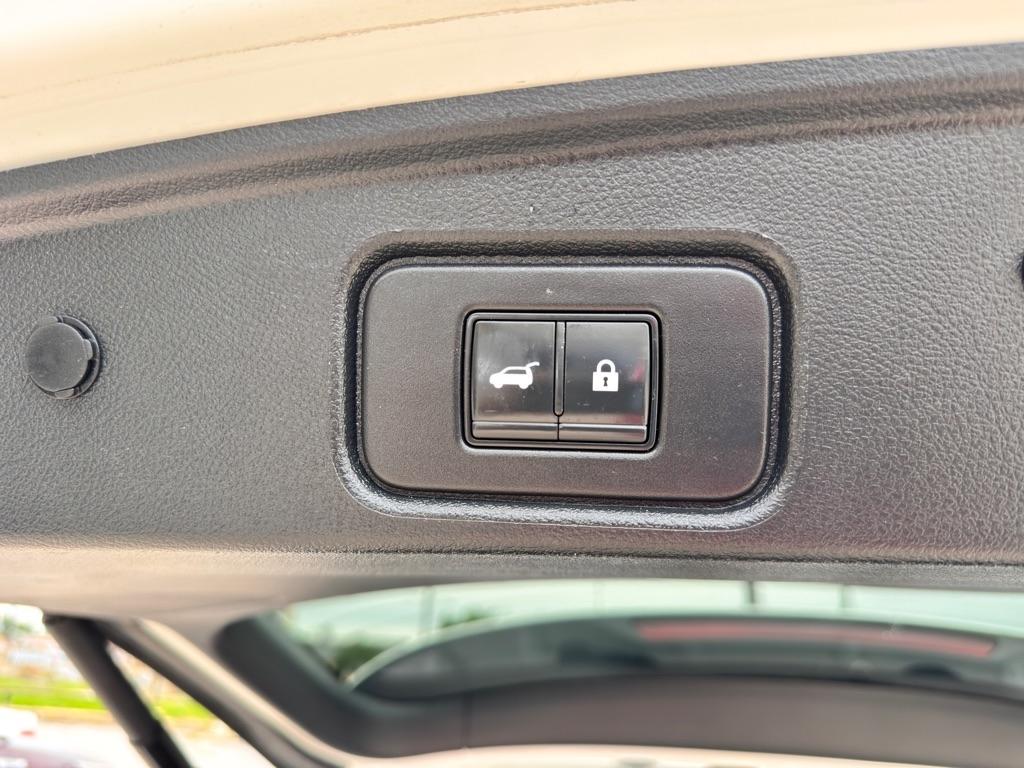 Photo 37 of 2022 Nissan Pathfinder Platinum for sale in Spring, TX