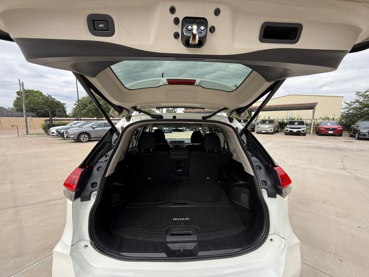 Photo 38 of 2018 Nissan Rogue Wagon for sale in Houston, TX