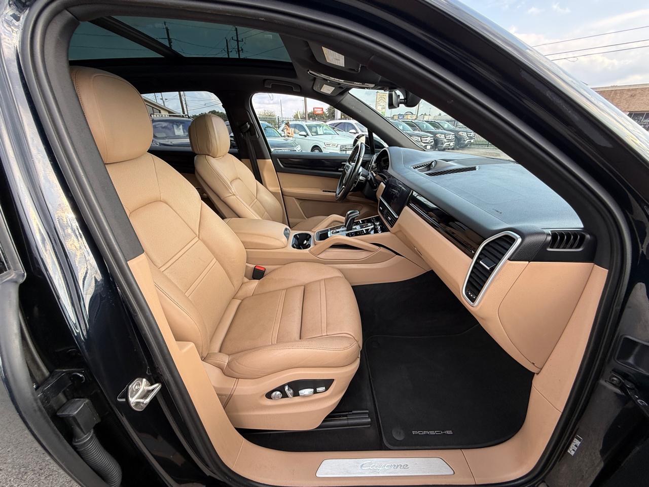 Photo 22 of 2019 Porsche Cayenne Type for sale in Houston, TX