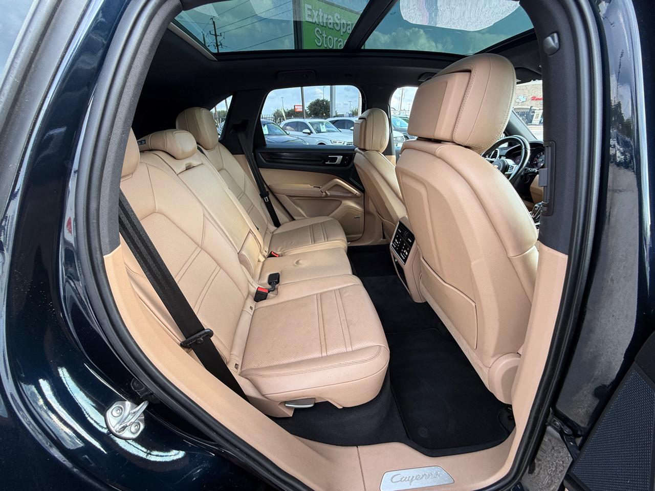 Photo 24 of 2019 Porsche Cayenne Type for sale in Houston, TX