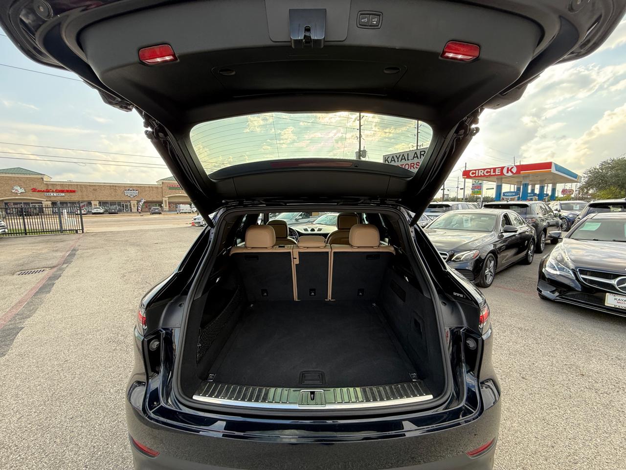 Photo 36 of 2019 Porsche Cayenne Type for sale in Houston, TX