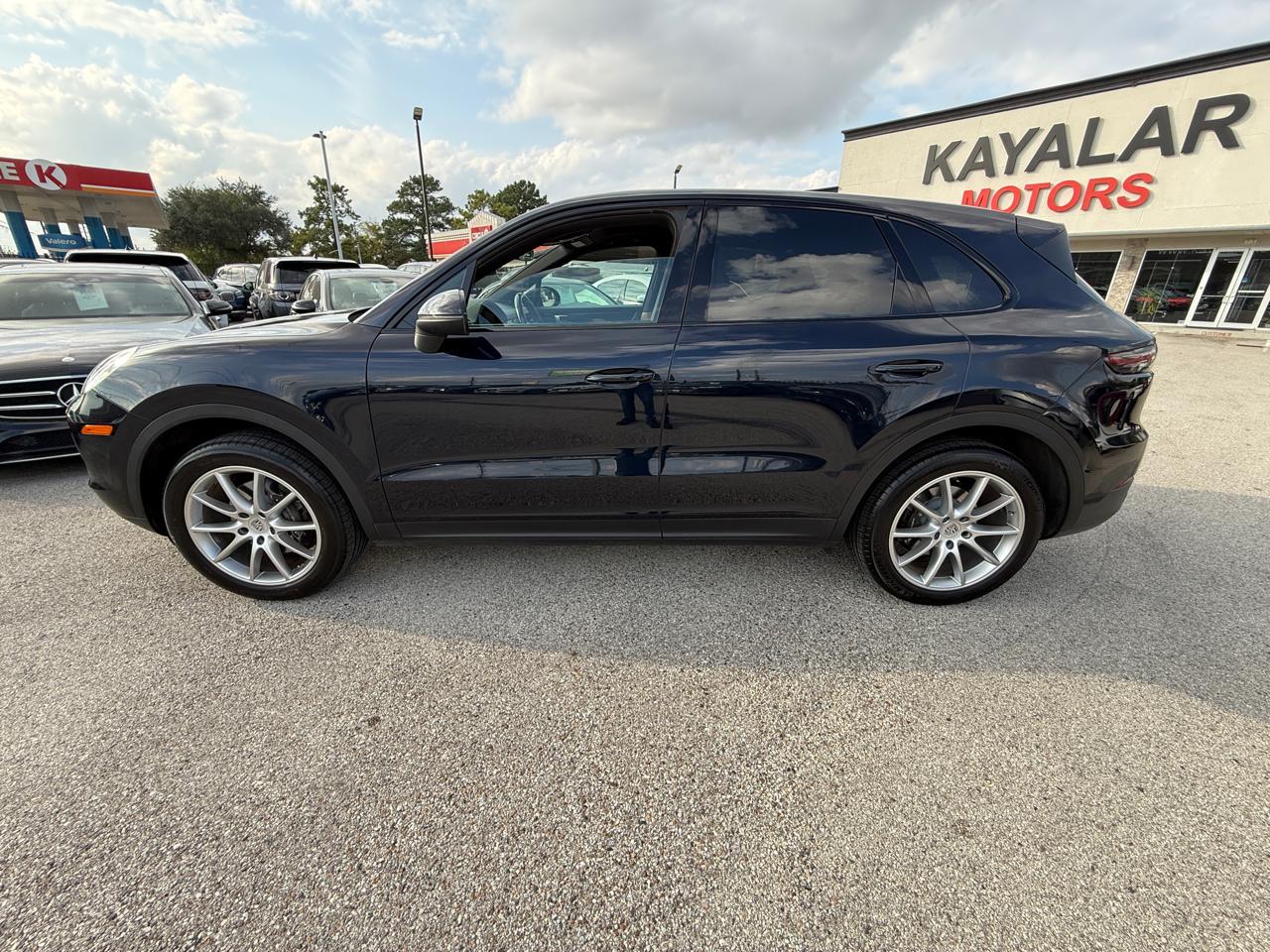 Photo 5 of 2019 Porsche Cayenne Type for sale in Houston, TX
