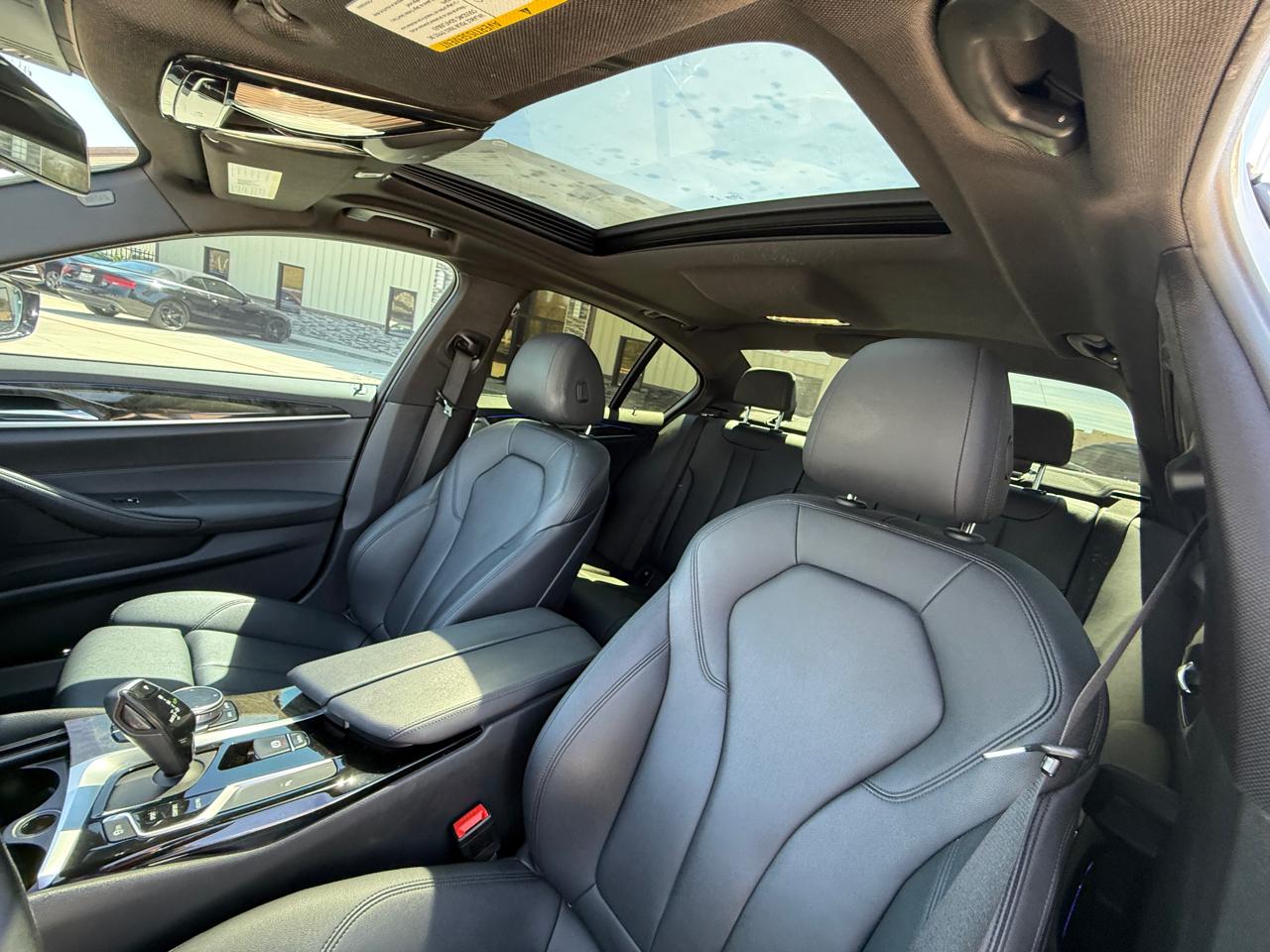 Photo 10 of 2020 BMW 530i 5-series for sale in Houston, TX