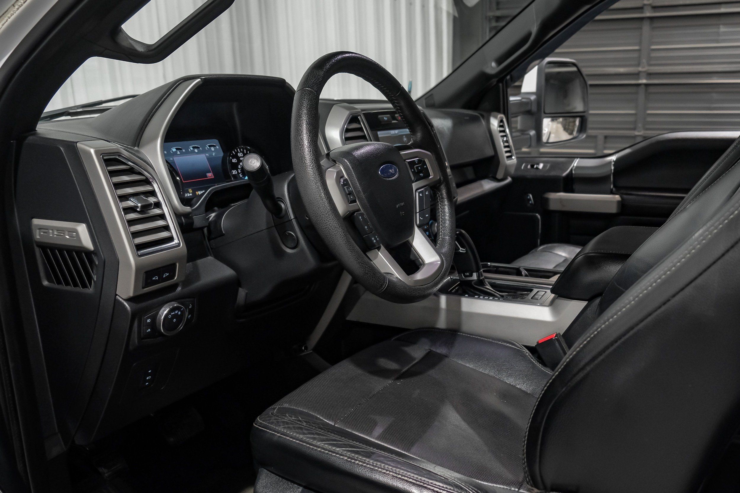 Photo 19 of 2015 Ford F-150 Lariat for sale in Katy, TX