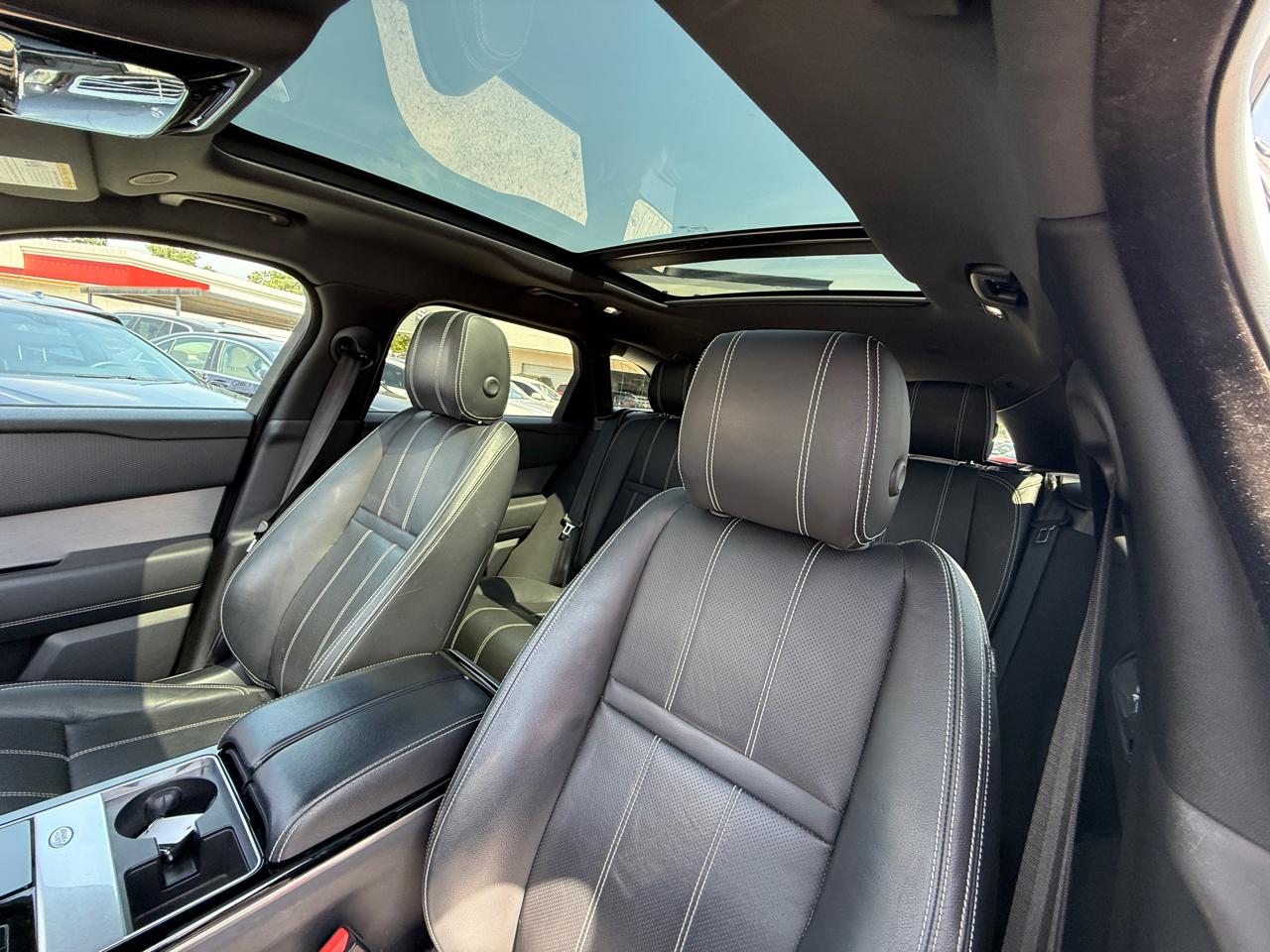 Photo 18 of 2021 Land Rover Range Rover Velar R-dynamic for sale in Houston, TX