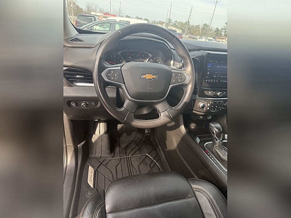 Photo 10 of 2021 Chevrolet Traverse LT for sale in Cypress, TX