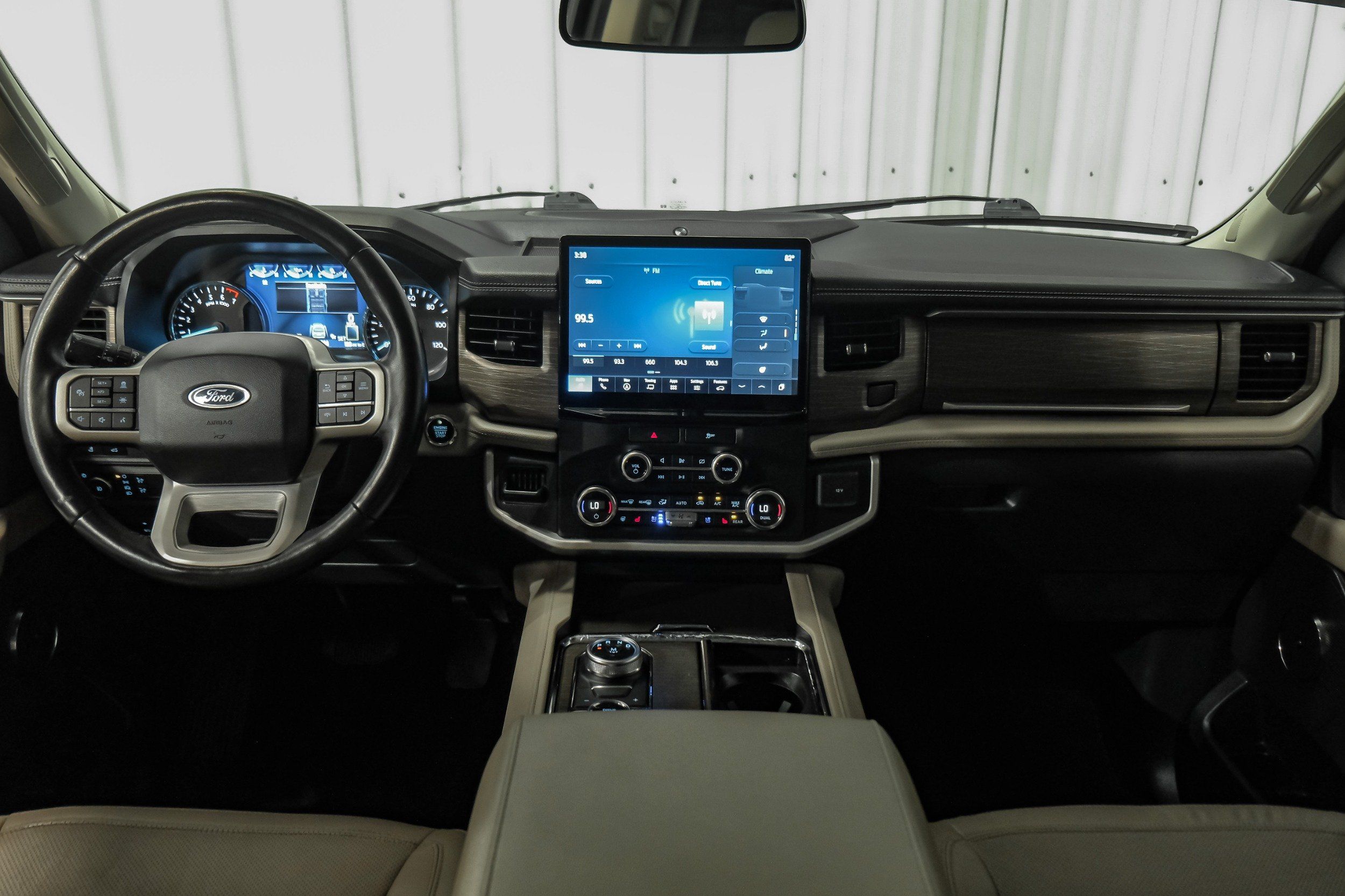 Photo 25 of 2022 Ford Expedition Max Limited for sale in Katy, TX