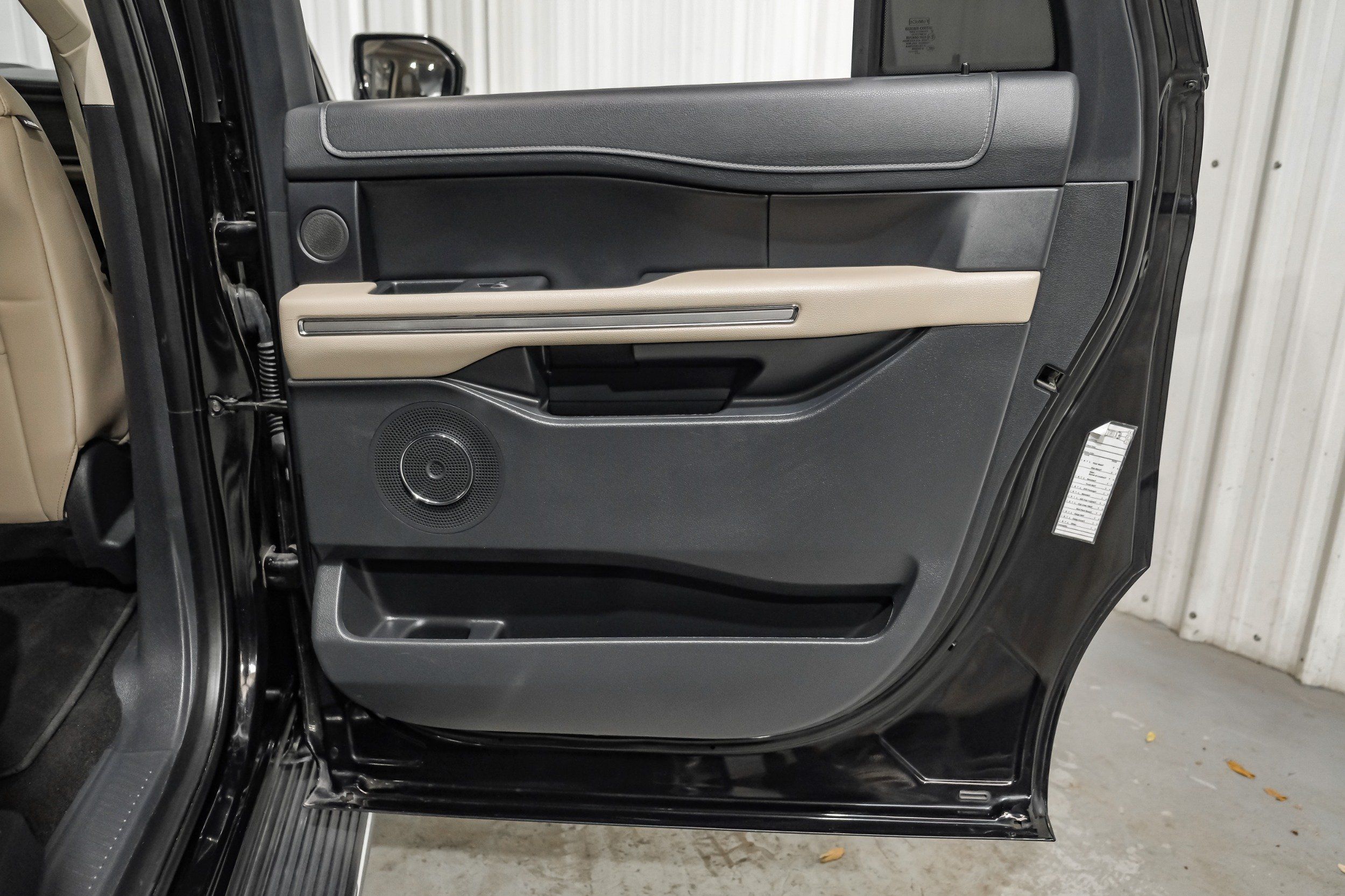 Photo 95 of 2022 Ford Expedition Max Limited for sale in Katy, TX